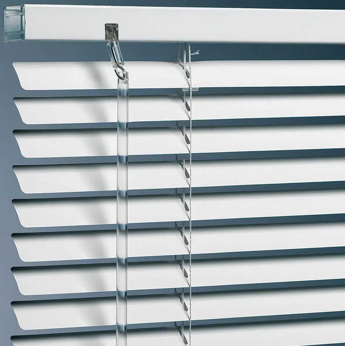 can-you-spray-paint-metal-blinds