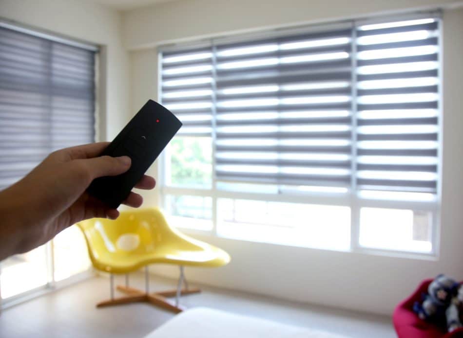 how-long-does-it-take-to-charge-motorized-blinds