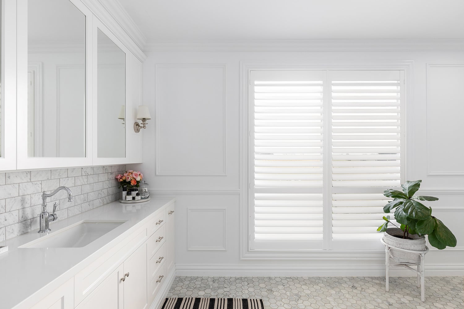 how-to-clean-white-plantation-blinds