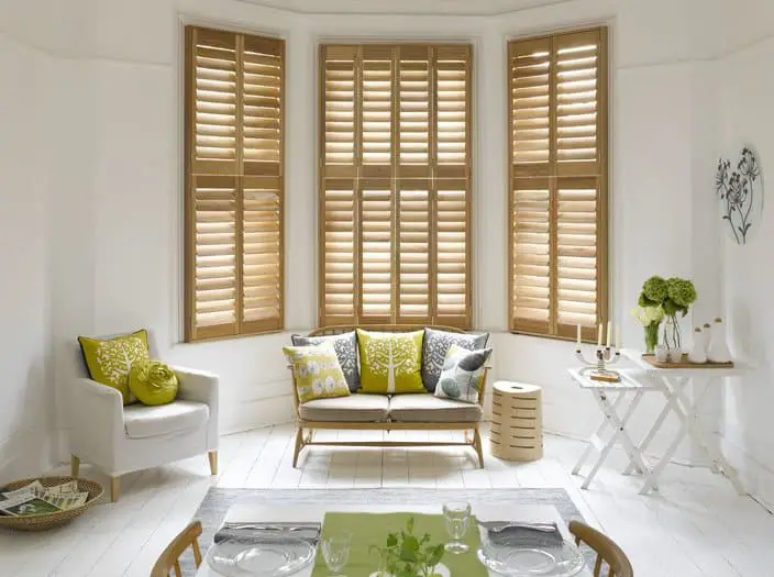 how-to-clean-wooden-shutter-blinds