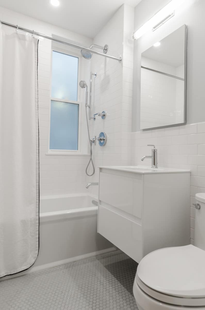 how-to-fix-a-bathroom-curtain-rod