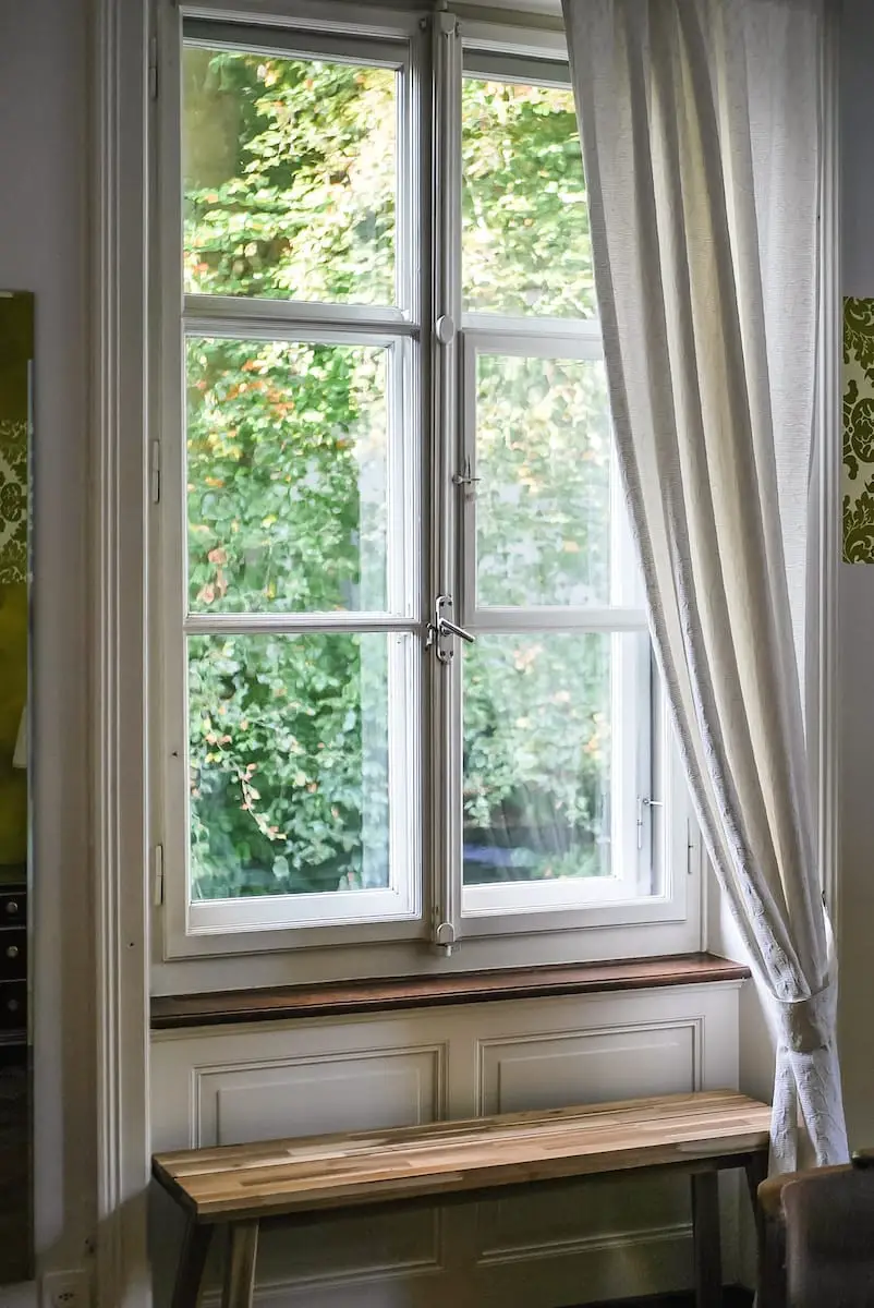 how-to-remove-mould-from-curtains-without-washing